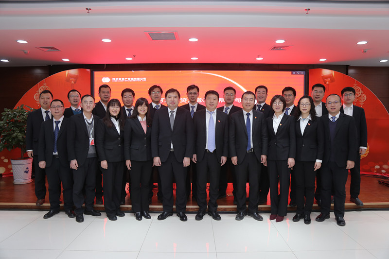 1518423084145877.jpg 集體合影_副本.jpg